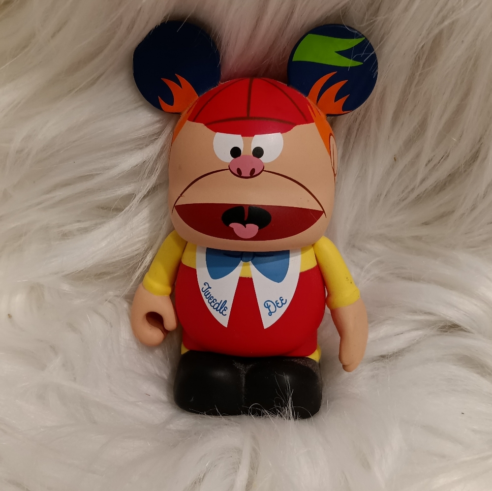 Disney Tweedle Dee vinylmation